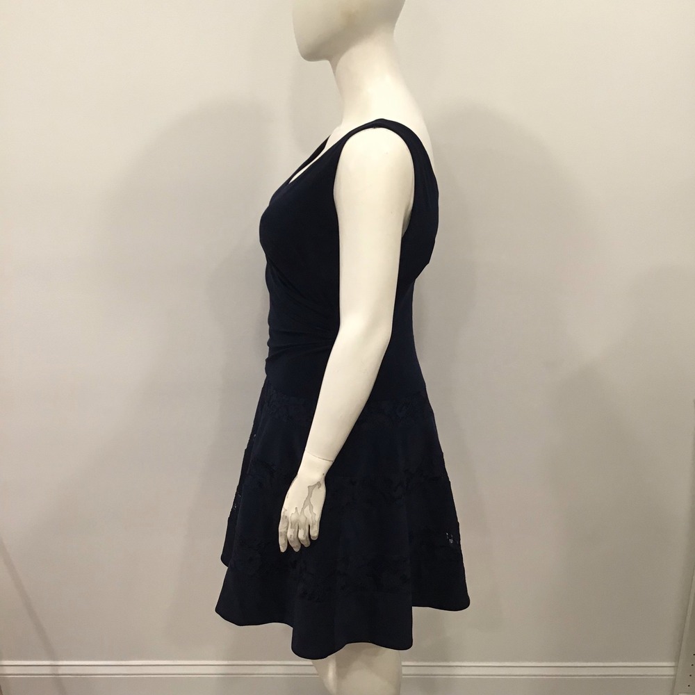 Lauren Ralph Lauren Dress Women 16 Navy Blue New Lace Trim Surplice V-Neck - Picture 3 of 16